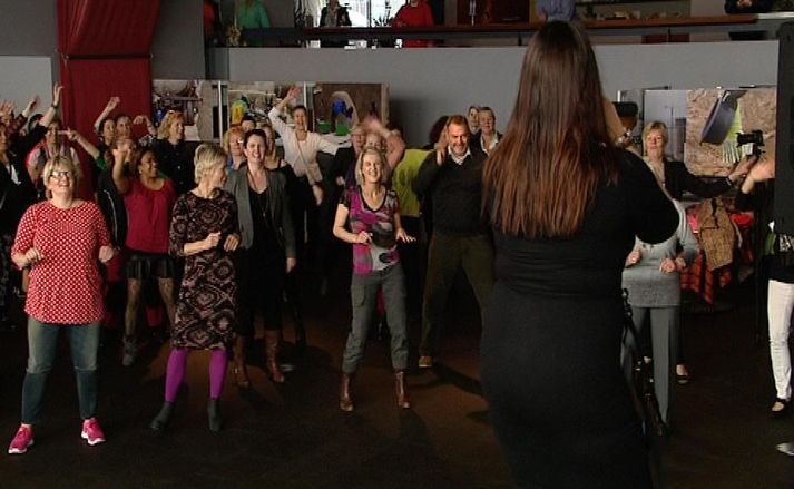 Gestir hamingjuhádegis voru óhræddir við að hrista sig og dansa í dag.