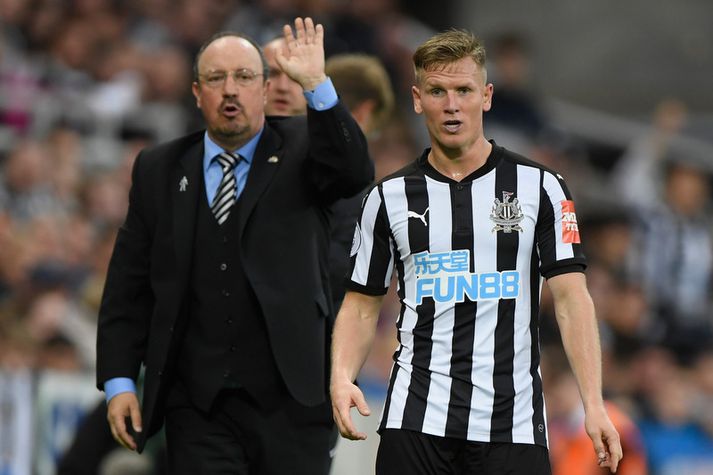 Rafa Benitez og Matt Ritchie.