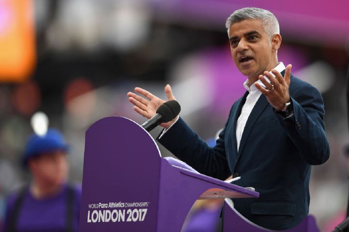 Borgarstjóri Lundúna, Sadiqe Khan segir það ekki við hæfi að bjóða Trump í íburðarmikla opinbera heimsókn.