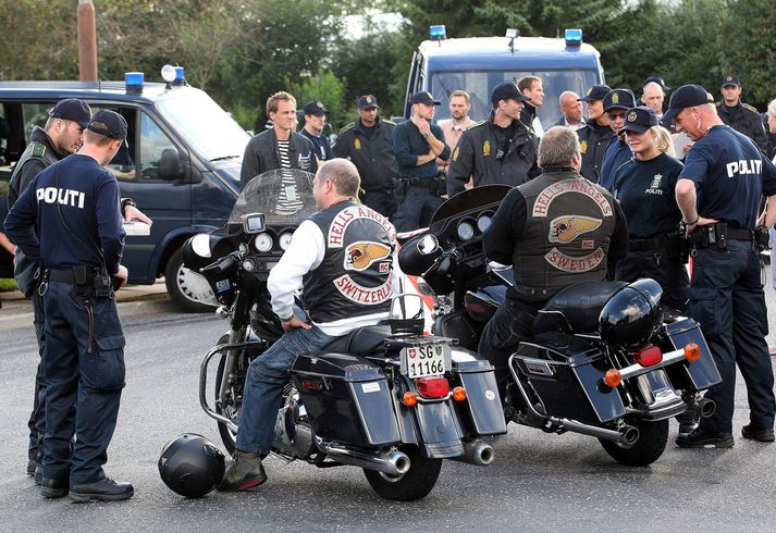 Lögregla í Danmörku ræðir við svissneska og sænska Hells Angels-liða.