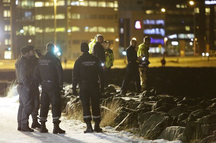 Mikill viðbúnaður var á vettvangi en um símaat var að ræða.