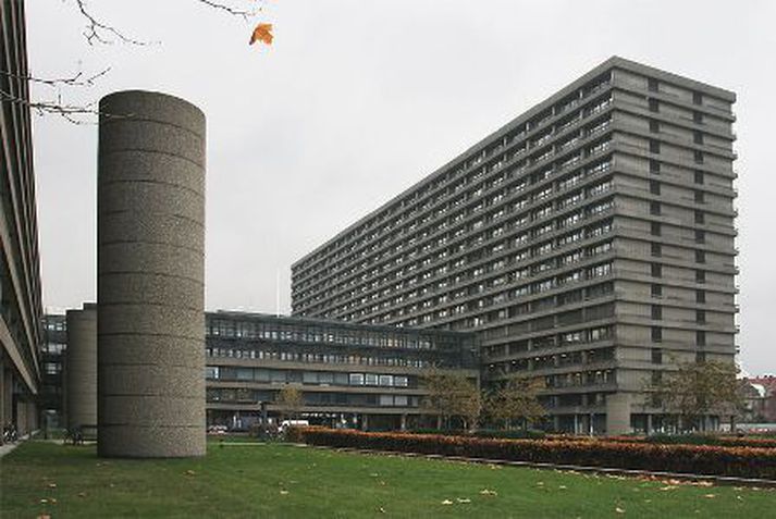 Barnið var umsvifalaust flutt á Rigshospitalet í Kaupmannahöfn.