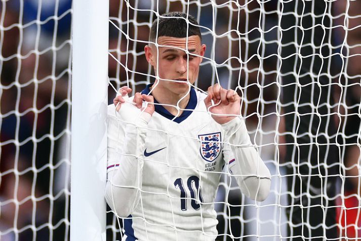 Það hafa líklegir margir enskir aðdáendur sett upp sama svip og Phil Foden.