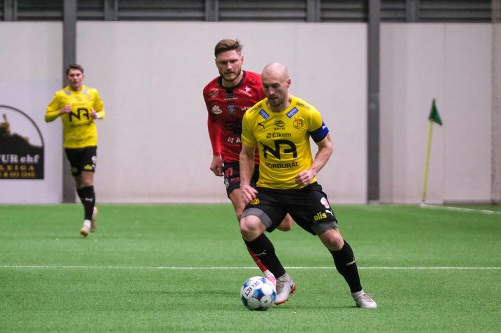 Rúnar Már Sigurjónsson spilaði vel í hjarta varnarinnar hjá Skagamönnum. 