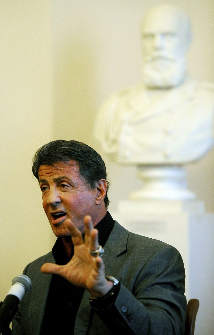 Sylvester Stallone er ánægður með verkin sín og lætur gagnrýni ekki á sig fá.