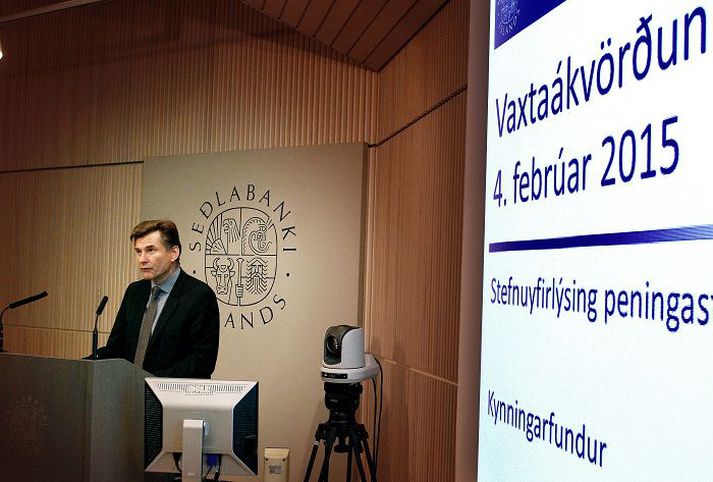 Arnór Sighvatsson aðstoðarseðlabankastjóri gerði grein fyrir ákvörðun peningastefnunefndar.