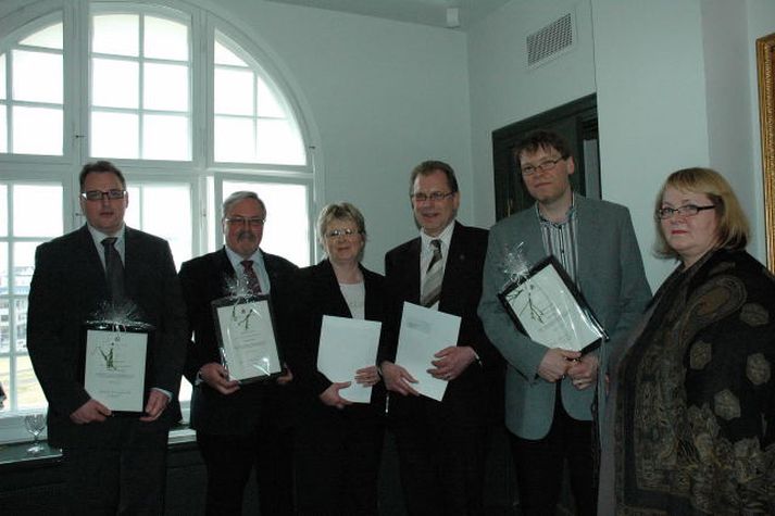 Frá vinstri: Ingi Rúnar Eðvarðsson deildarforseti viðskipta- og raunvísindadeildar, Hermann Óskarsson deildarforseti heilbrigðisdeildar, Kristín Aðalsteinsdóttir deildarforseti kennaradeildar, Þorsteinn Gunnarsson rektor, Sigurður Kristinsson deildarforseti félagsvísinda- og lagadeildar og Sigrún Magnúsdóttir gæðastjóri.