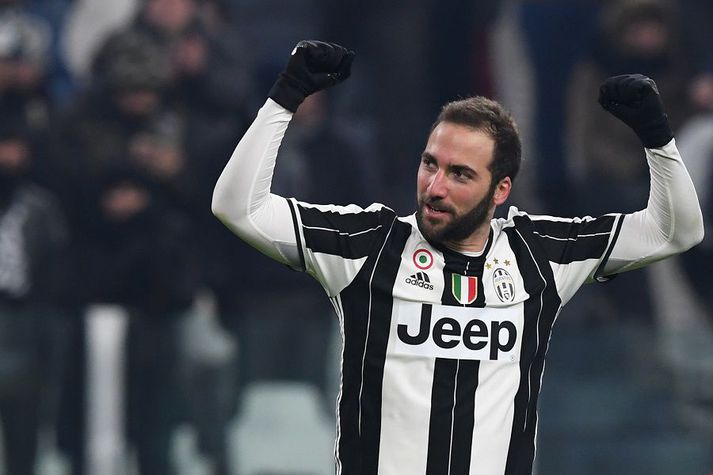 Higuaín er kominn 12 mörk í ítölsku úrvalsdeildinni.