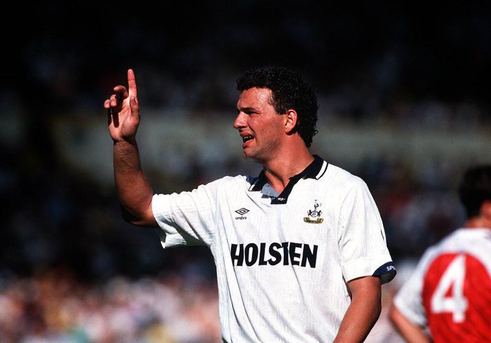 Stewart átti sín bestu ár á ferlinum í búningi Spurs þar sem hann lék meðal annars með Gary Lineker og Paul Gascoigne.