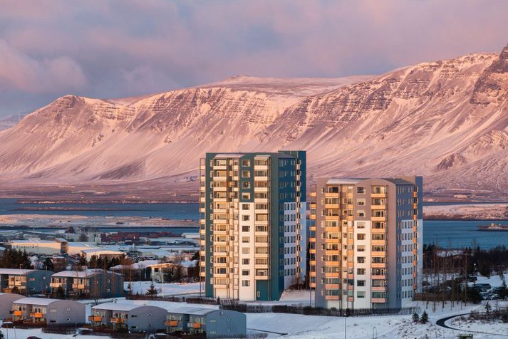 Snjókomu er spáð á laugardaginn næsta, en heldur kuldalegt verður þangað til.