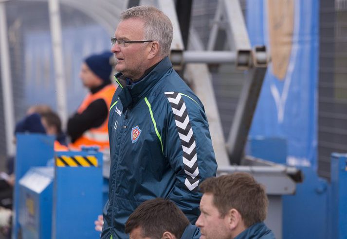 Bjarni Jóhannsson og lærisveinar hans ógna því að fara upp um deild.