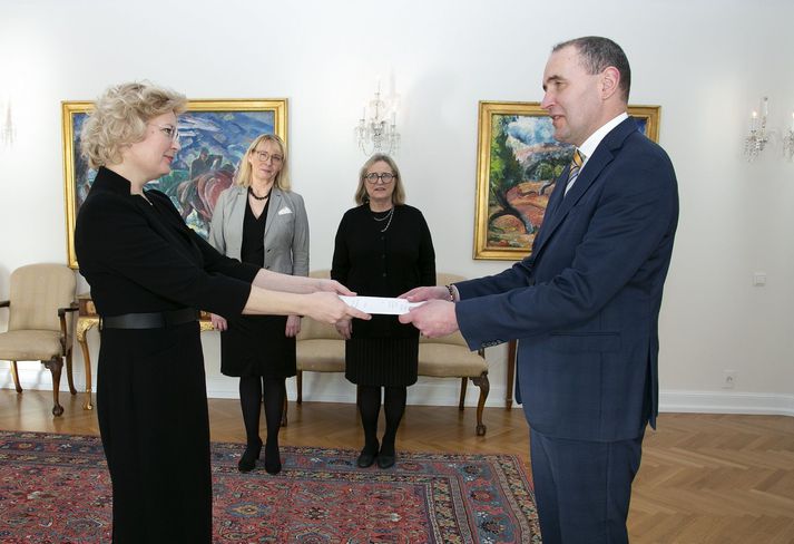 Forseti Íslands og sendiherra Úkraínu gagnvart Íslandi á Bessastöðum í dag.