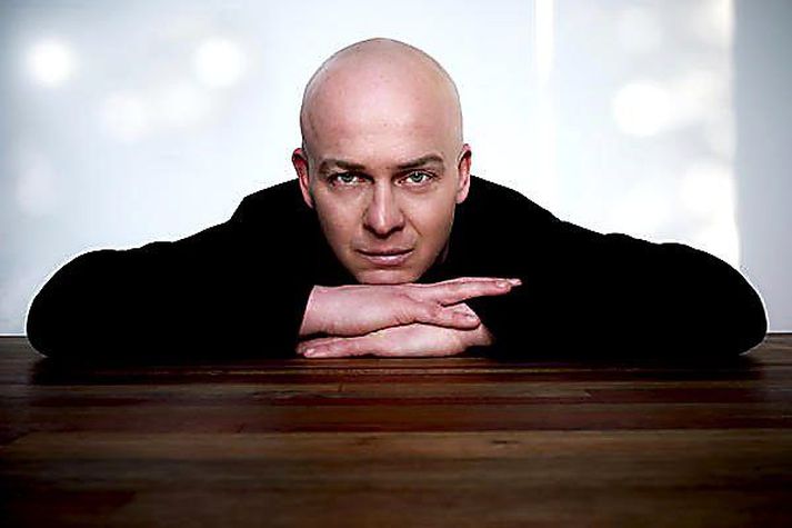 Þýski plötusnúðurinn Stephan Bodzin spilar hér í þriðja sinn.