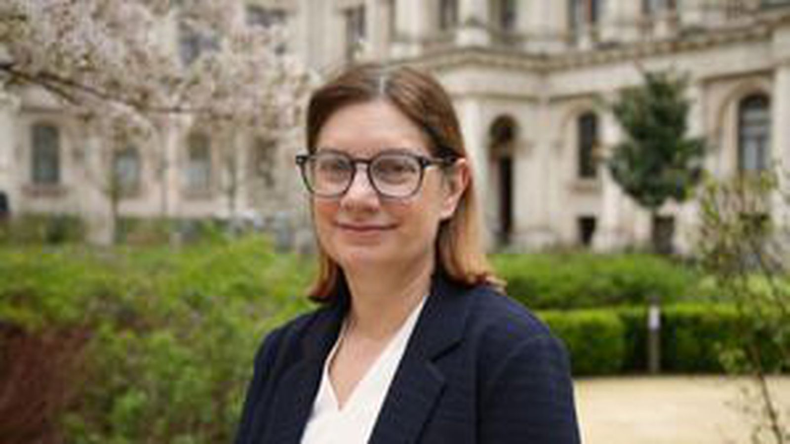 Nýr sendi­herra Bret­lands í fullu námi í ís­lensku