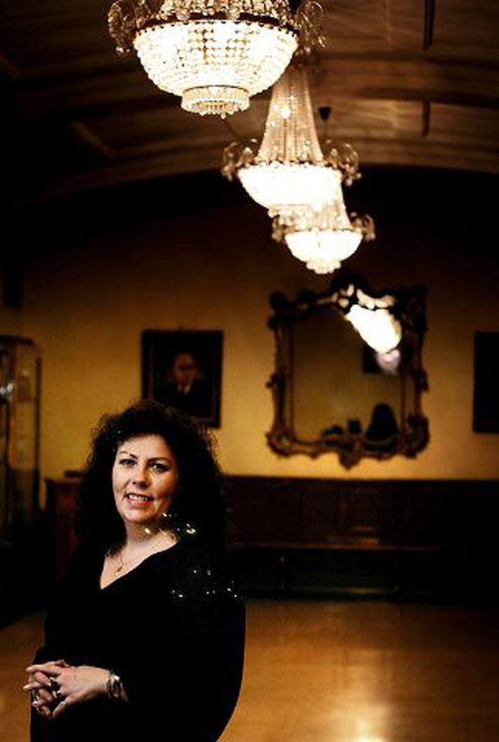 Ræðst ekki á garðinn þar sem hann er lægstur. Elín Ósk Óskarsdóttir, söngkona og stofnandi Óperukórs Hafnarfjarðar. 