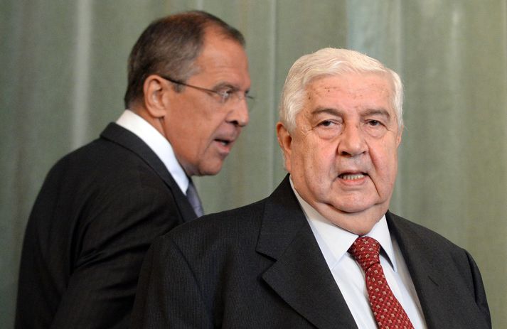 Sergei Lavrov, utanríkisráðherra Rússlands, fundaði í dag með starfsbróður sínum frá Sýrlandi, Walid al-Moallem. Lavrov sagði þar að Rússar myndu styðja hugmyndir um að Sýrland léti efnavopn sín af hendi, ef það yrði til þess að koma í veg fyrir árásir Bandaríkjanna á sýrlensk stjórnvöld.