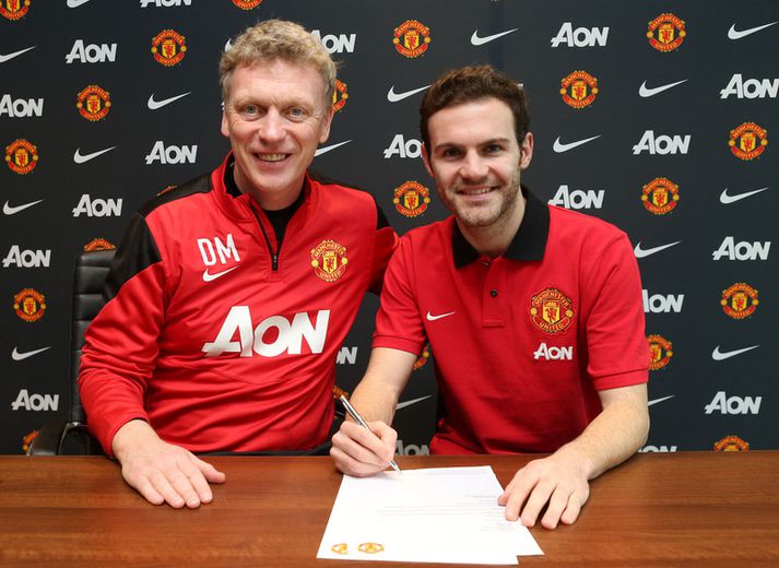 David Moyes, stjóri United, með Juan Mata.
