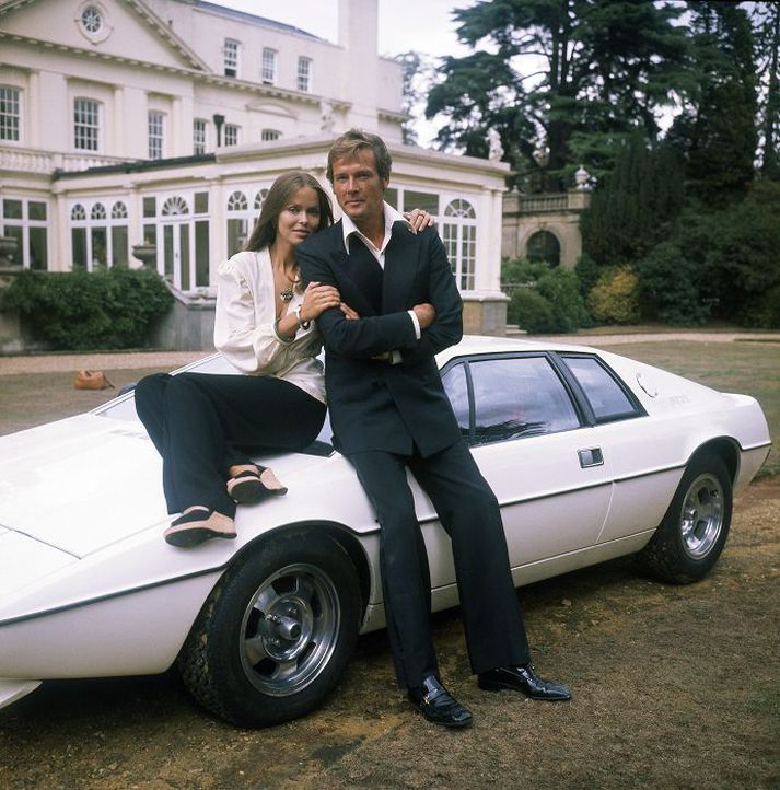 Lotus Esprit eða kafbátabíll James Bond til sölu.
