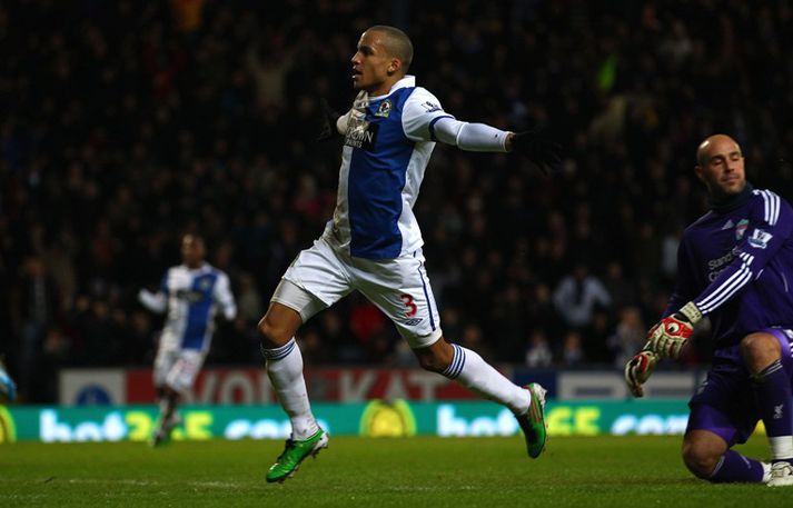 Martin Olsson fagnar í kvöld.