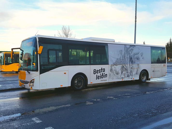 Í samstarfi við Listasafn Íslands og í tilefni af Safnanótt, þá mun túlkun Ásgríms Jónssonar á sögunni Búkollu vera prentuð á strætisvagni Strætó.