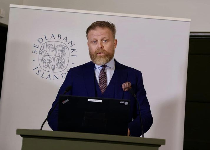 Ásgeir Jónsson seðlabankastjóri segir viðvarandi þenslu og spennu í hagkerfinu halda verðbólgunni uppi.