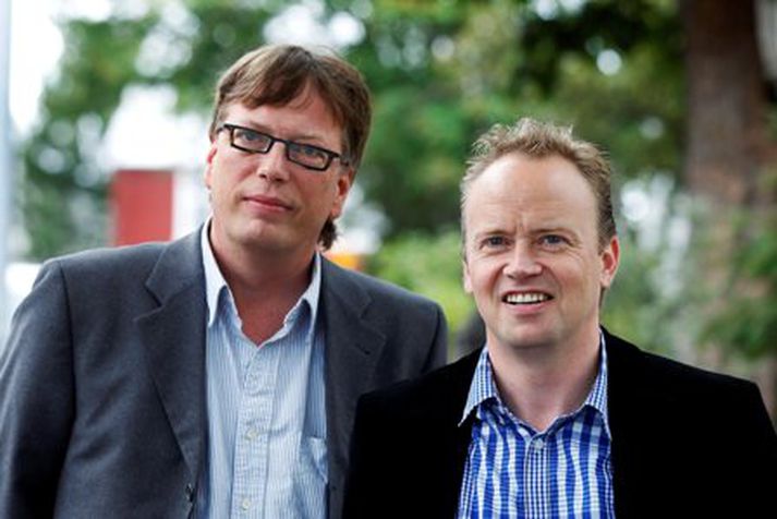 Jakob Bjarnar Grétarsson t.v. og Þórarinn Þórarinsson, höfundar Hið svarta man.