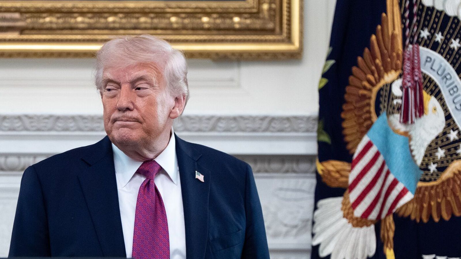 Með lista yfir góða og slæma banda­menn