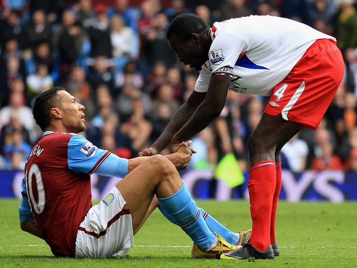John Carew skoraði fyrir Aston Villa í dag.