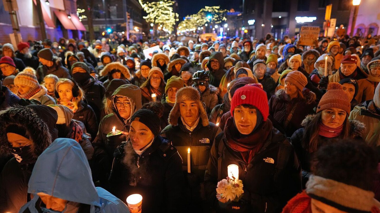 Sak­sóknarar hóta upp­reisn í Minneapolis