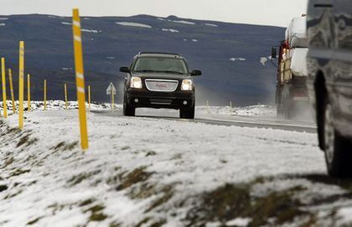 Ekki er útilokað að vegirnir lokist alveg þá daga sem þó er rutt.