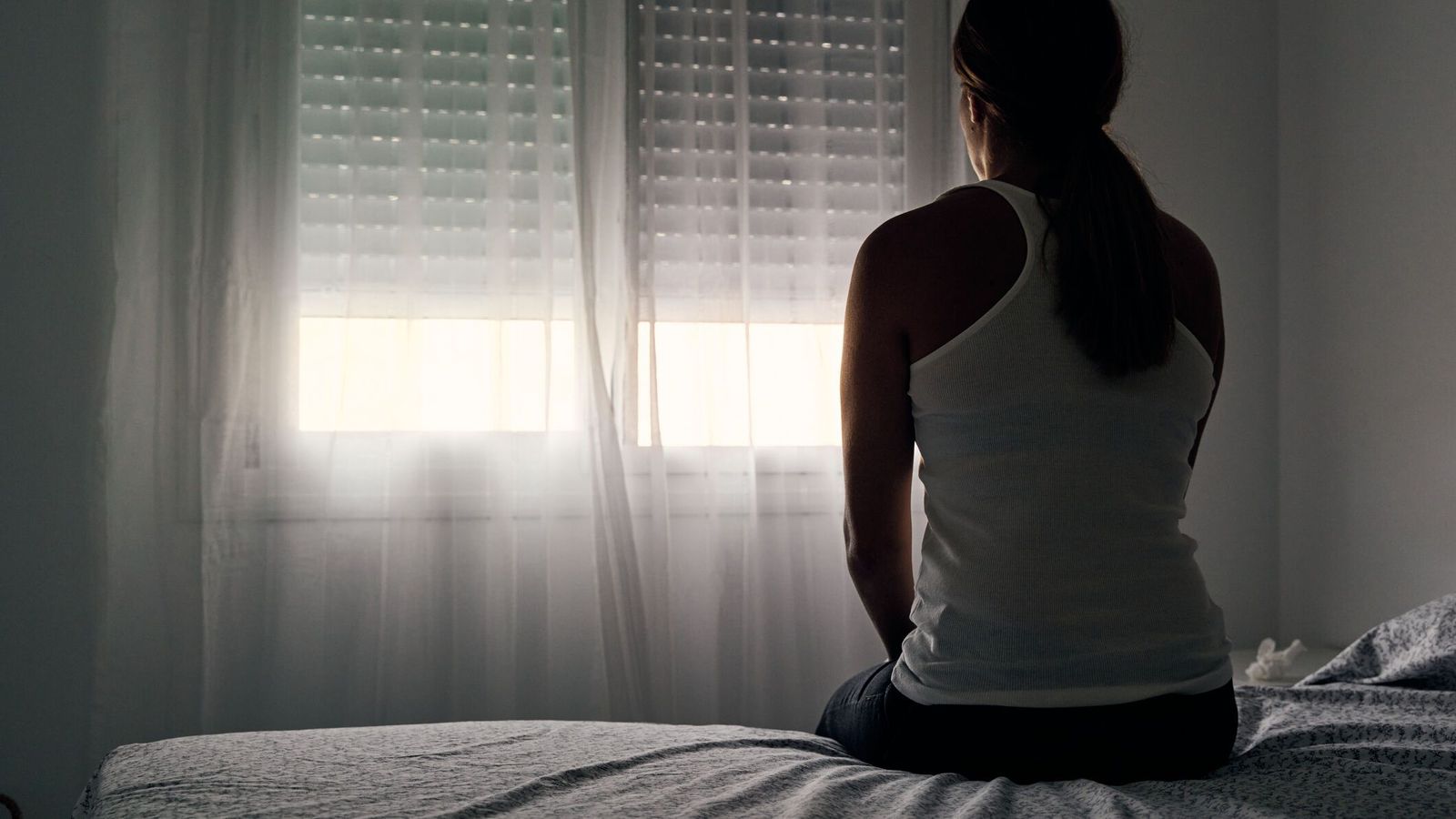 „Hver hefur reynslu af því að byrla eigin­konu sinni?“