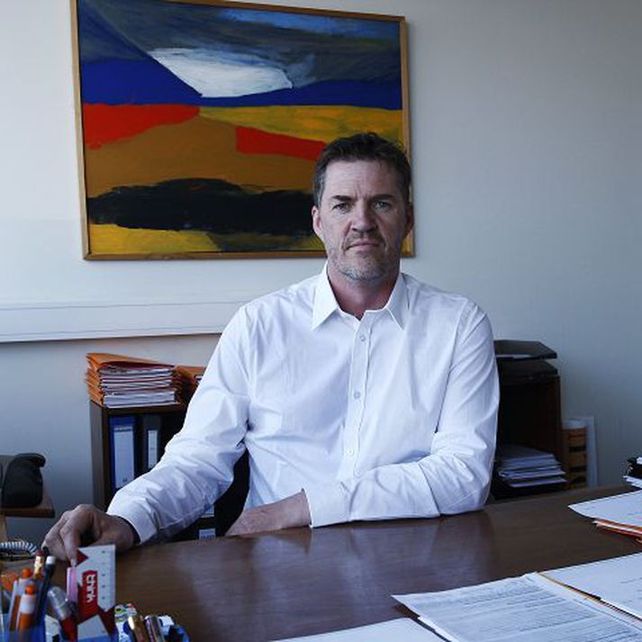 Misræmi í vinnulagi og stefnu bankanna gerir fasteignasölum og viðskiptavinum þeirra erfitt fyrir og ekki var á það bætandi, segja fasteignasalar.
fréttablaðið/stefán