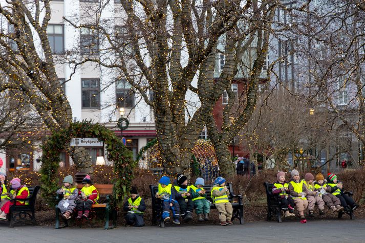 Lagt hefur verið til að réttur barna til leikskólavistar verði lögfestur. 