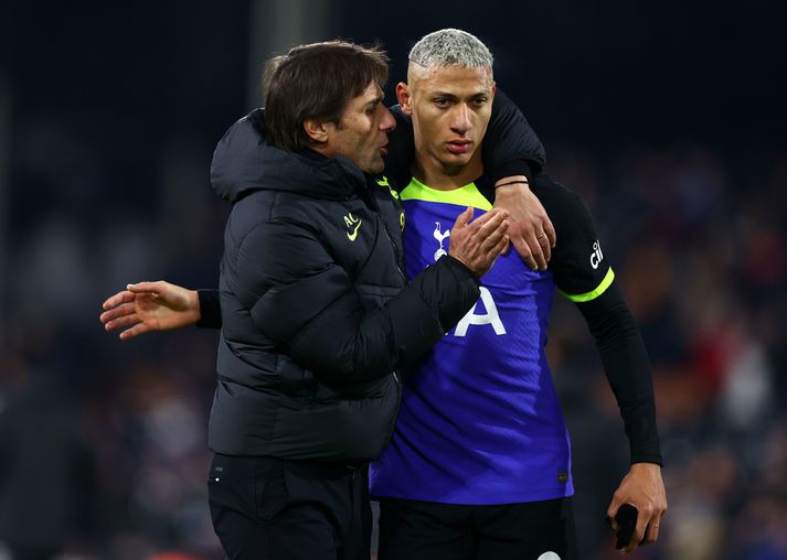 Antonio Conte með Richarlison.