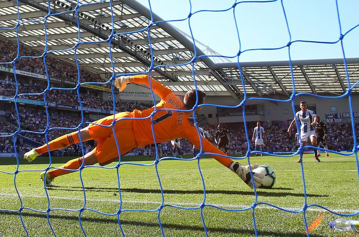 Marcus Bettinelli ver hér vítaspyrnu um helgina.