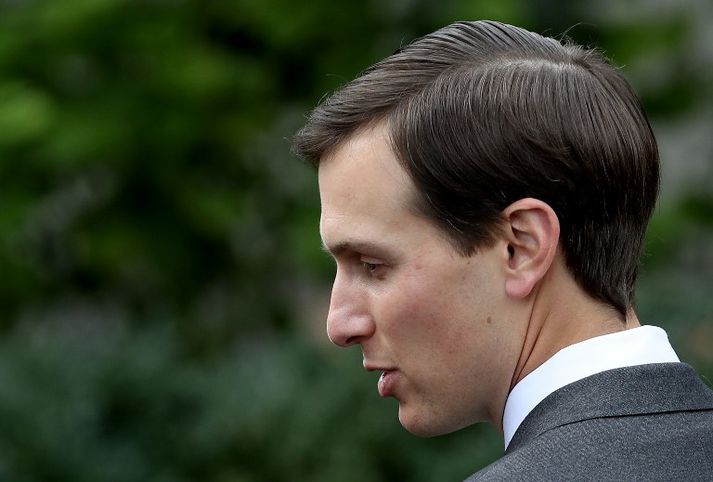 Embættismenn hafa yfirleitt sagt sig frá öllum viðskiptahagsmunum þegar þeir hefja störf í Hvíta húsinu. Það hefur ekki átt við um Jared Kushner, tengdason og ráðgjafa Trump forseta.