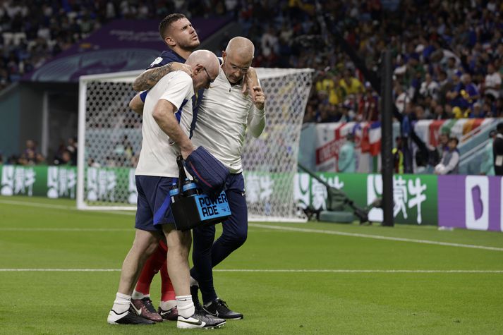 France v Australia: Group D - FIFA World Cup Qatar 2022 AL WAKRAH, QATAR - NOVEMBER 22: Lucas Hernandez of France injury during the FIFA World Cup Qatar 2022 Group D match between France and Australia at Al Janoub Stadium on November 22, 2022 in Al Wakrah, Qatar. (Photo by Richard Sellers/Getty Images)