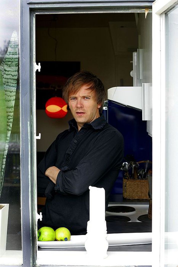 Sýningin var upphaflega frumsýnd í Grindavík 2009. Hún var svo valin Barnasýning ársins 2010 á Grímunni og var sýnd í Borgarleikhúsinu sama haust. 