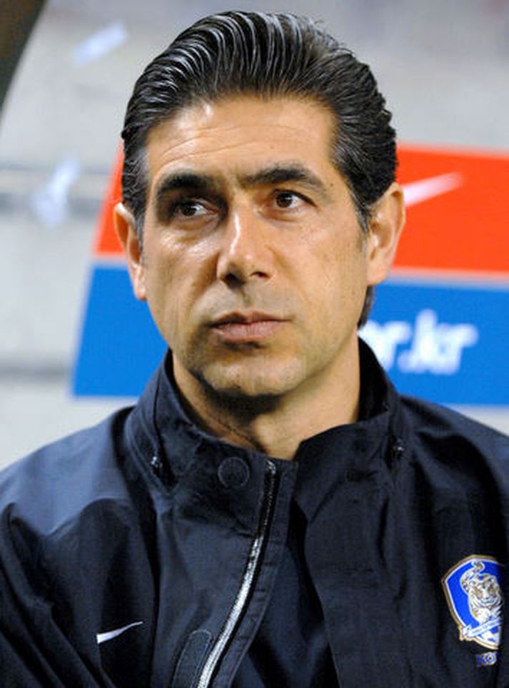 Afshin Ghotbi, landsliðsþjálfari Íran.