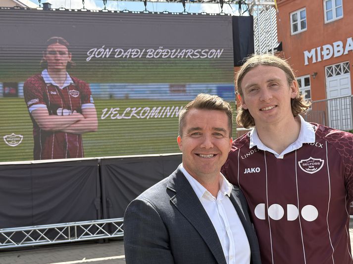 Guðjón Bjarni Hálfdánarson, formaður meistaraflokksráðs karla á Selfossi, með Jóni Daða.