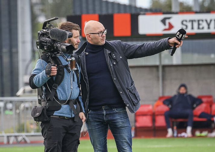 Gunnlaugur Jónsson ræðir við Sigurð Má Davíðsson sem vann A&B þættina með honum.