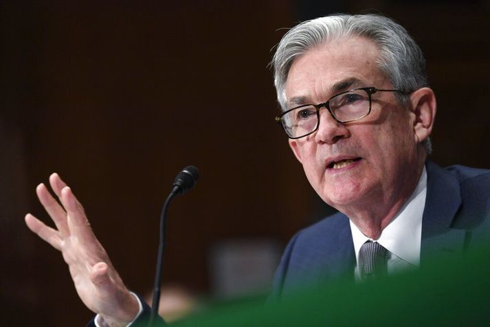 Jerome Powell, seðlabankastjóri Bandríkjanna, styður tillögu um auknar eiginfjárkröfu á banka. Hann hefur þó gefið til kynna að það þurfi að vega og meta ábáta af auknum eiginfjárkröfum við þann kostnað sem hlýst af.