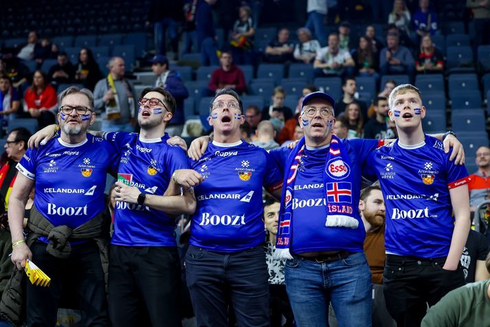 Það heyrðist vel í íslensku aðdáendunum í Köln en raddir þeirra ómuðu einnig á samfélagsmiðlum. 