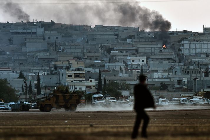 Fjögur hundruð manns hið minnsta hafa látist í átökunum um Kobane síðastliðnar þrjár vikur.