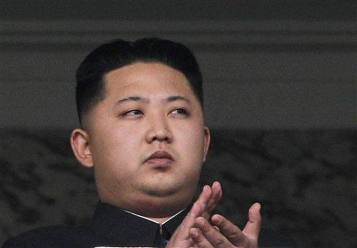 Kim Jong-un mun heiðra arfleið föður síns.