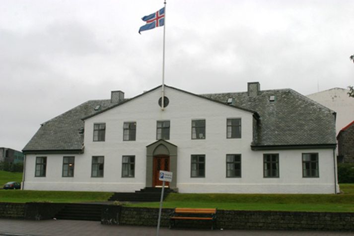Það var mikið fundað í stjórnarráðinu í gær. Nú verður samkomulagið kynnt þar í dag.