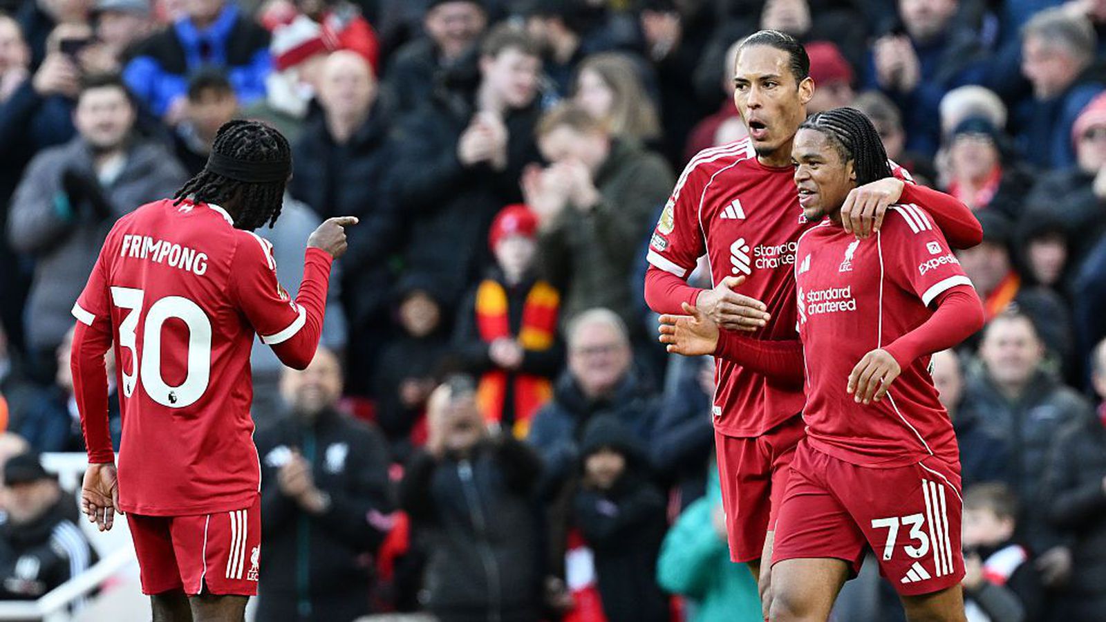 Sjáðu ung­linginn og Salah skora og mörkin sem komu Arsenal í klípu