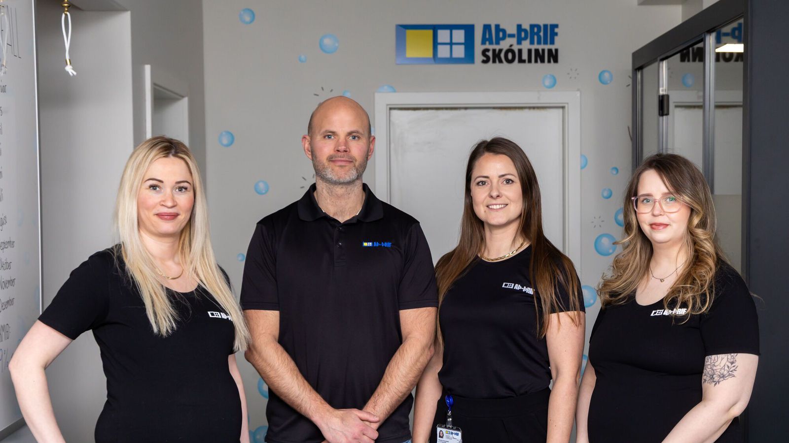 Hrein­gerninga­fyrir­tæki brýtur blað í fræðslu­málum