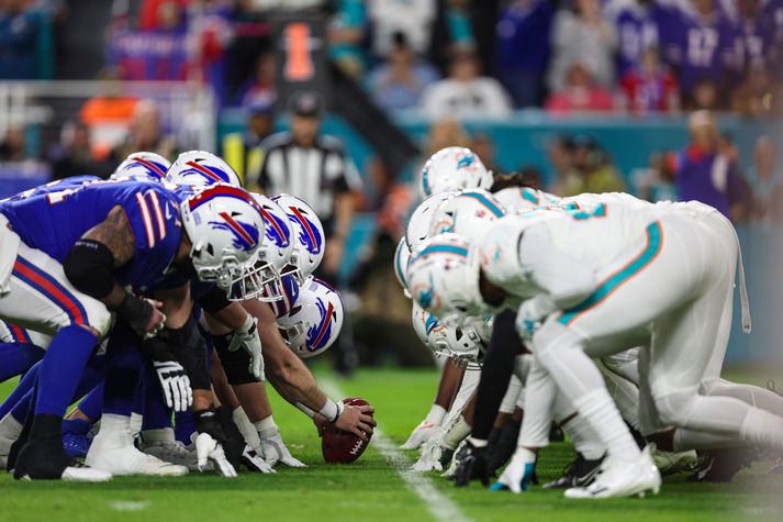 Úr leik Buffalo Bills og Miami Dolphins á sunnudaginn.