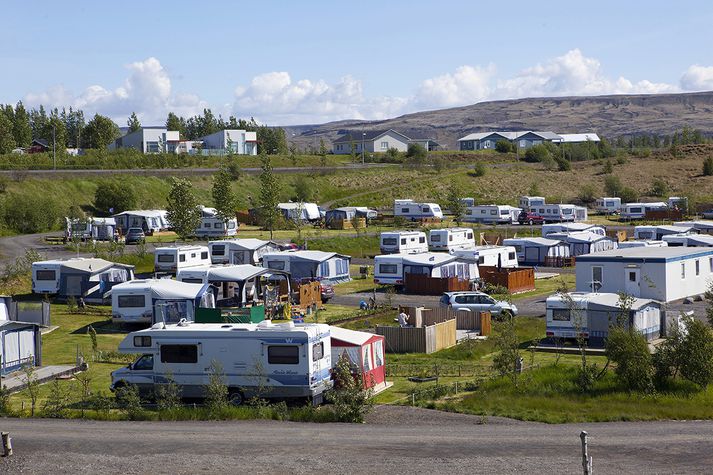 Atvikin áttu sér bæði stað við tjaldstæðin á Flúðum.